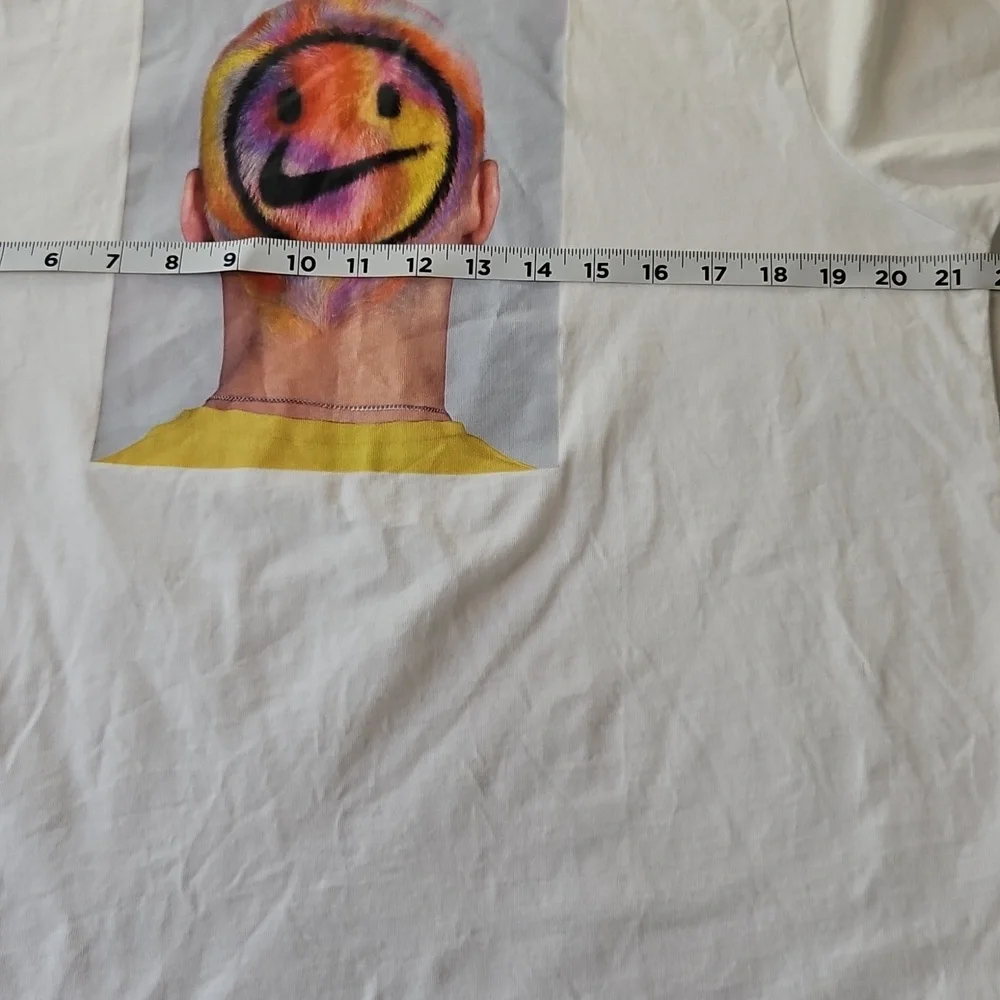 Nike Tee J. Balvin Have A Nice Day Graphic T-shirt White Size Large 100% Cotton